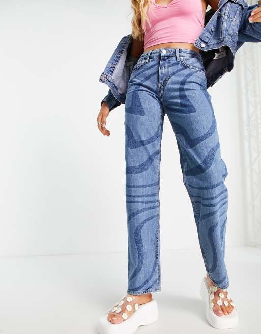 Only – Niebieskie jeansy dad fit w abstrakcyjny wzór z prostymi nogawkami