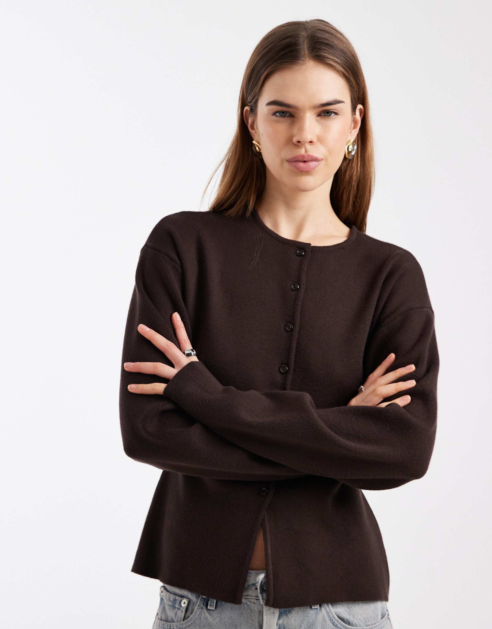 only o-neck knit cardigan in chocolate brown