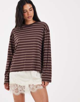 Only O-neck Long Sleeve Top In Brown