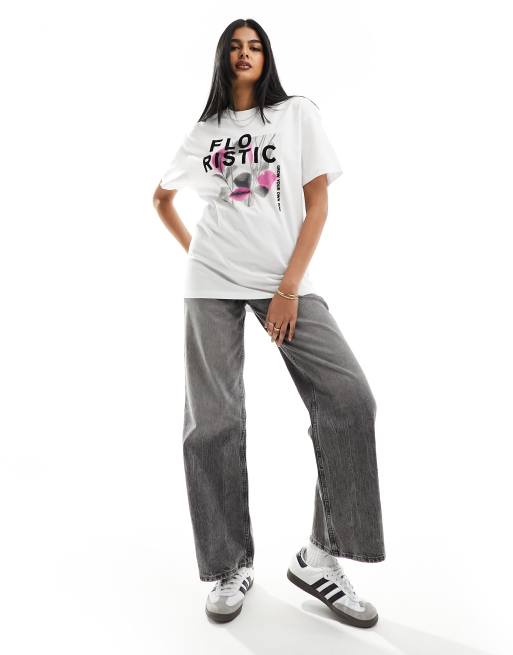 ONLY oversized floral graphic t-shirt in white , 3 of 4
