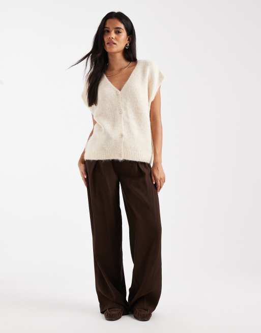 ONLY oversized fluffy knitted vest in cream, 2 of 4