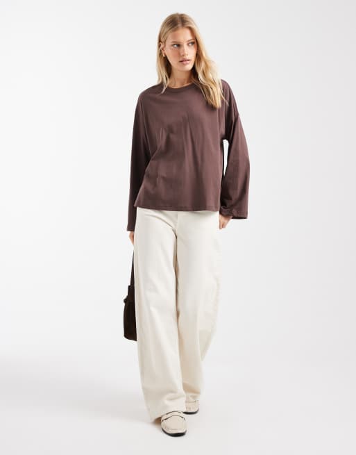 ONLY oversized long sleeve T-shirt in chocolate brown, 3 of 4