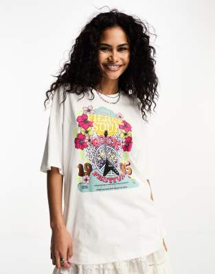Only - Oversized-T-Shirt in Weiß mit Grafikprint