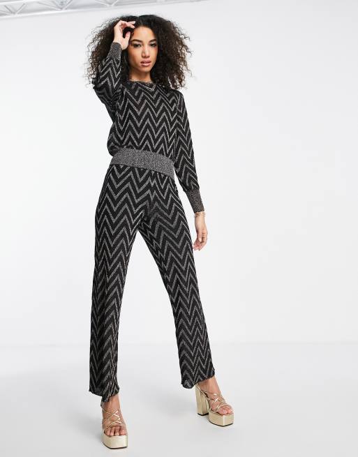 Only - Pantalon d'ensemble large en maille pailletée à chevrons - Noir