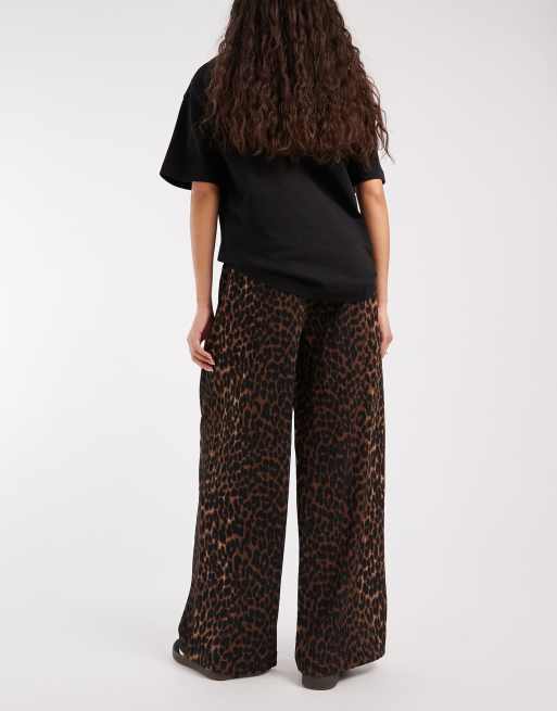 ONLY - Pantalon plissé ample à imprimé animal, 3 de 5