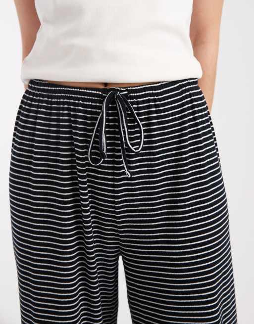 Only - Pantaloni a righe bianche e nere con laccetto, 3 di 5