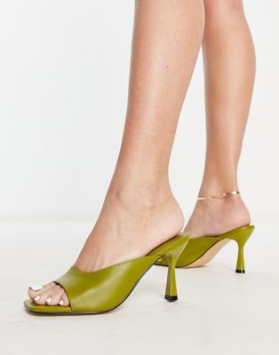  patent heeled mule sandal in lime 
