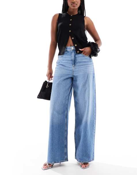 ONLY – Paulina – Weite Jeans aus hellblauem Denim mit hohem Bund - view 1