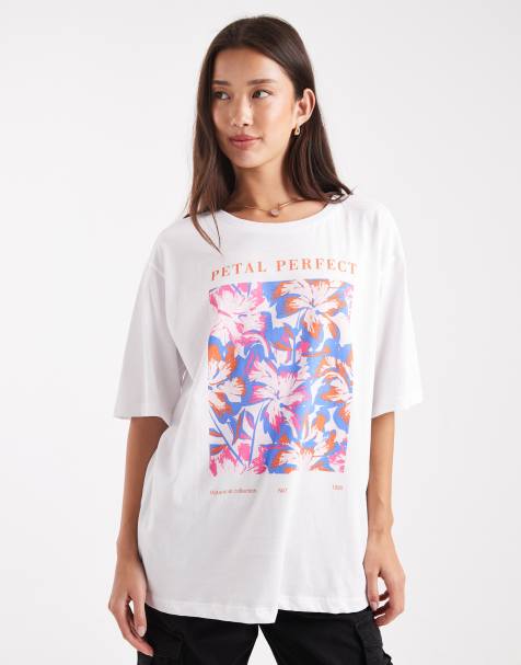 ONLY petal graphic oversized fit t-shirt in white - view 1