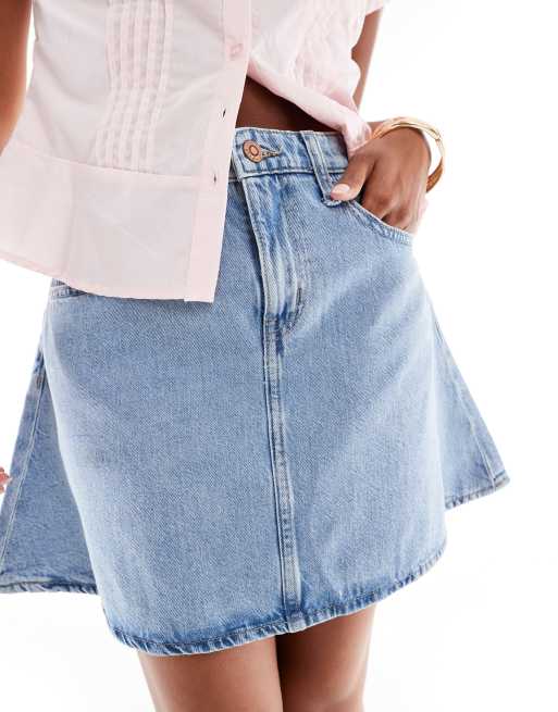 ONLY Petite a-line denim mini skirt in light blue, 3 of 5