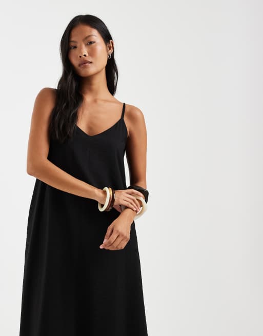 ONLY Petite cami maxi dress in black, 3 of 4