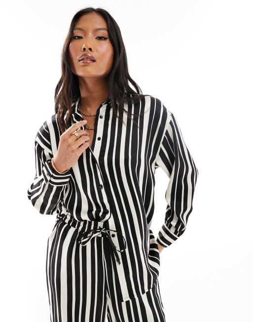 Only Petite - Camicia oversize a righe bianche e nere in coordinato 