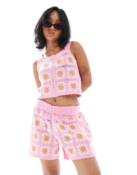 ONLY Petite crochet pull on shorts co-ord in pink floral - view 1