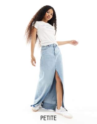 denim maxi skirt with frayed hem in blue