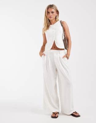 ONLY Petite - Elegante Hose aus Leinenmix in Weiß mit weitem Bein, Kombiteil