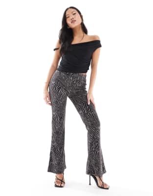 Only Petite ONLY Petite flare glitter trouser in black - BLACK