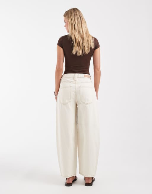 ONLY Petite – Frankie – Barrel-Leg-Jeans in Ecru mit hohem Bund, 2 von 5