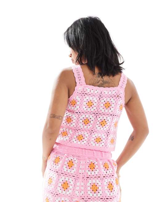 ONLY Petite - Gehaakte crop top in roze bloemmotief, deel van co-ord set, 3 van 4