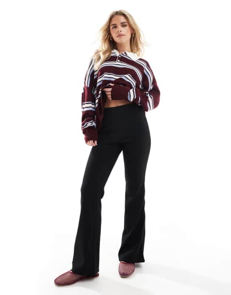 ONLY Petite - Geribbelde flare-broek met hoge taille in zwart - view 1