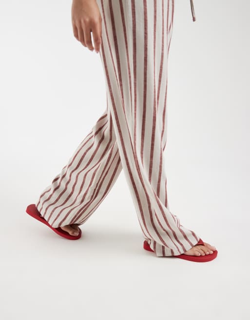 ONLY Petite - Gestreepte broek van linnenmix met gestrikte taille in beige en rood, 4 van 5
