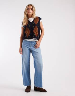ONLY Petite - Hannah - Jeans in Hellblau mit sehr hohem Bund und weitem Bein