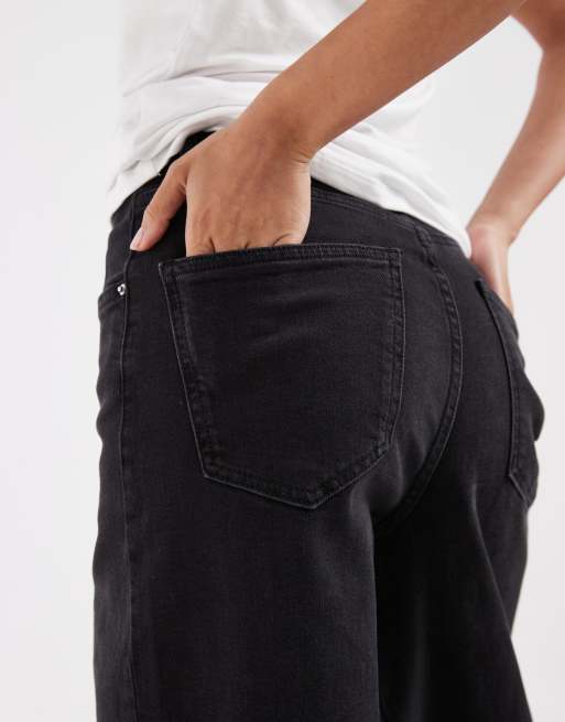 ONLY Petite Hannah Jeans mit extra hohem Bund und weitem Bein in verwaschenem Schwarz, 3 von 5