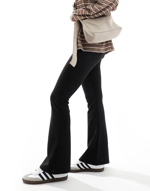 Only Petite high waisted flared pants in black, 2 of 5