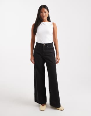 ONLY Petite - Hope - Jeans in Schwarz mit hohem Bund und weitem Bein