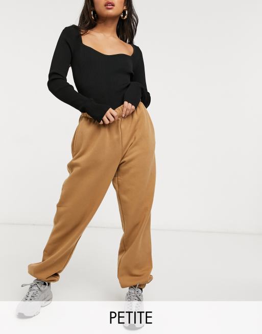 Only Petite - Joggers color cuoio in coordinato