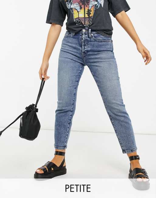 Only Petite – Josie – Jeans mit schmalem Bein und hohem Bund in Mittelblau