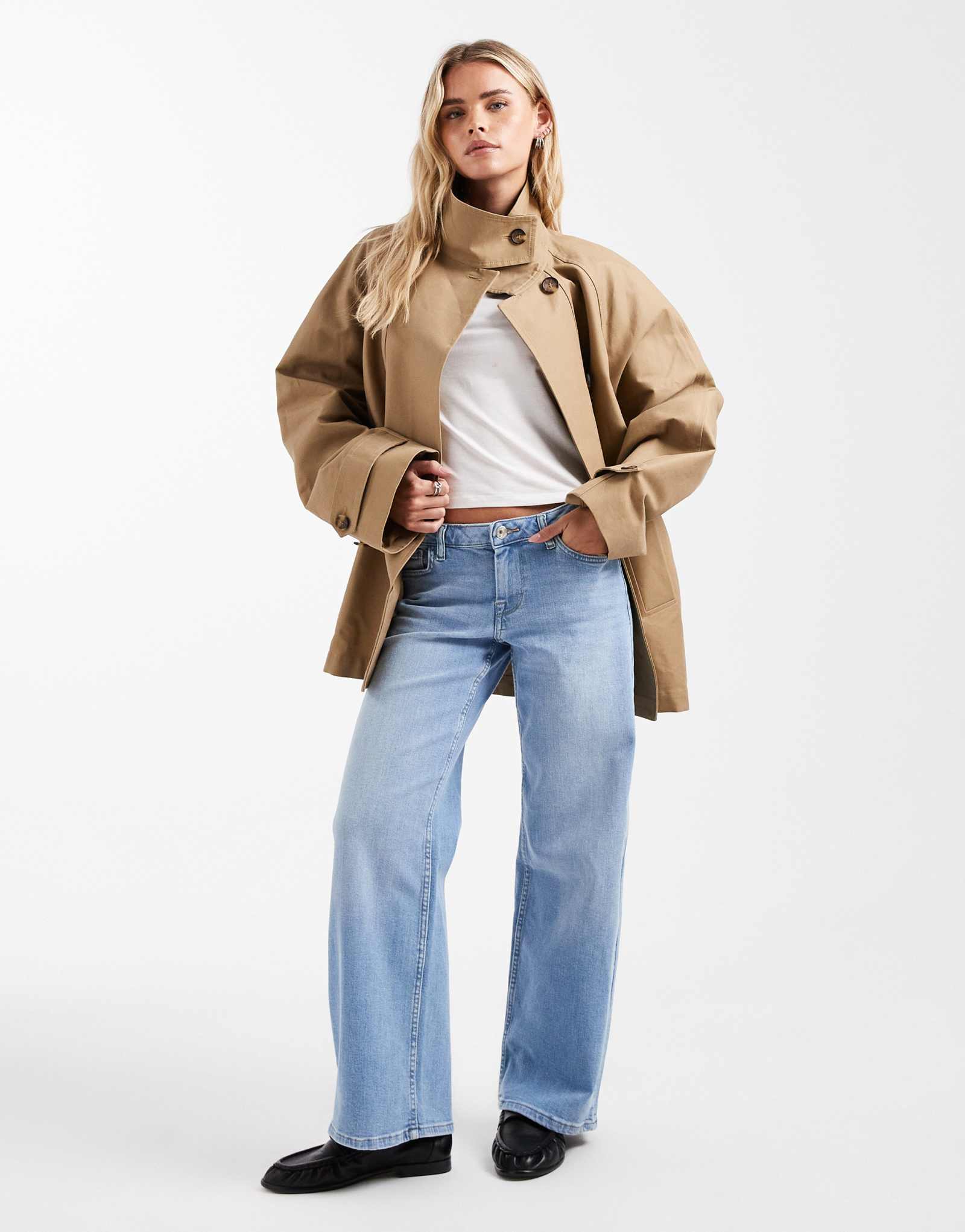 ТОЛЬКО джинсы Petite Judy с низкой посадкой и широкими штанинами из светло-голубого денима