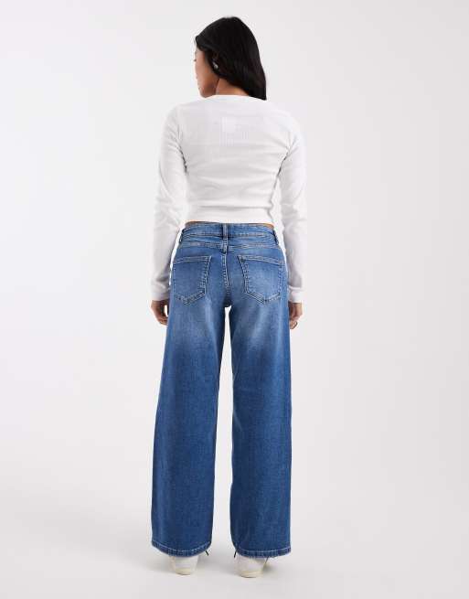 ONLY Petite Judy low rise wide leg jeans in mid blue denim, 3 of 5