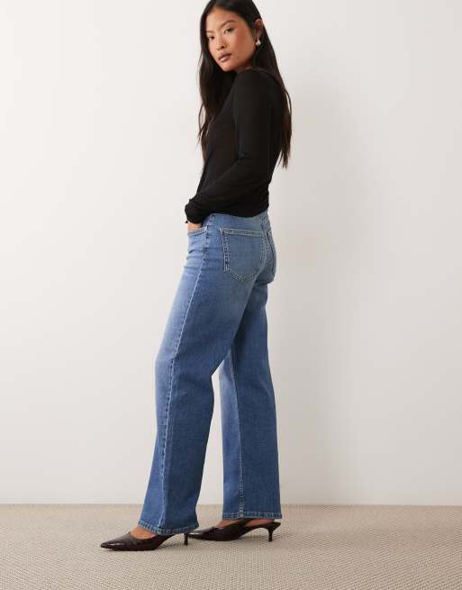 ONLY Petite Juicy high waist wide leg jeans in mid blue, 2 of 5