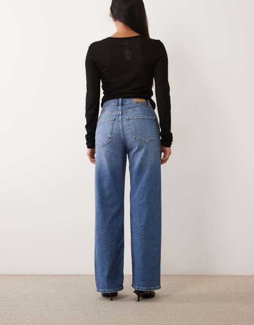 ONLY Petite Juicy jeans med hög midja och vida ben i mellanblått, 3 av 5