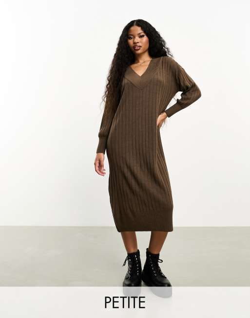 Only Petite knit V neck maxi dress in brown