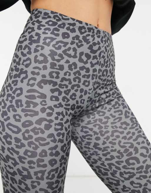 Leopard print 2024 leggings grey