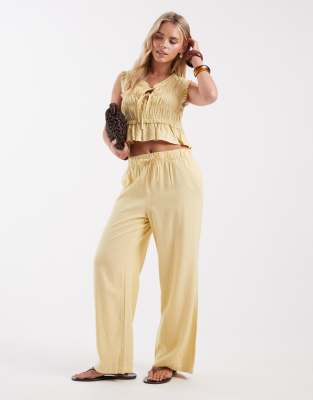 ONLY Petite linen blend tie front ruched top in pale yellow - part of a set