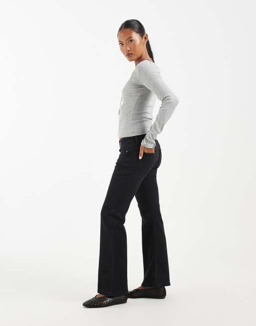 ONLY Petite Lola super lågmidjade utsvängda jeans i tvättad svart, 2 av 5