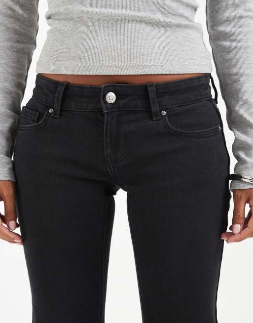ONLY Petite Lola super low waist flared jeans in gewassen zwart, 4 van 5