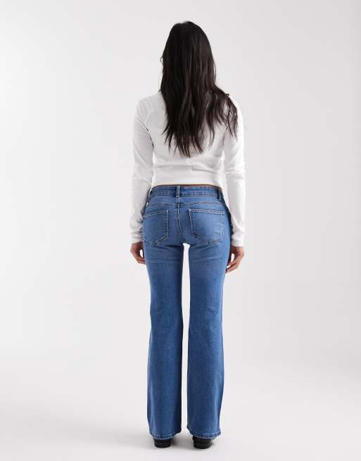 ONLY Petite Lola super low waist flared jeans in light blue denim, 3 of 5