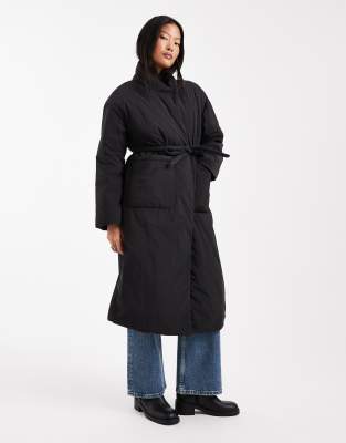 ONLY Petite - Longline-Mantel in Schwarz mit Bindegürtel