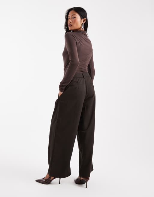 ONLY Petite low waist wide leg tailored trousers in brown pinstripe, 3 of 5