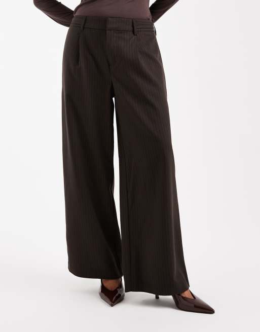 ONLY Petite low waist wide leg tailored trousers in brown pinstripe, 4 of 5