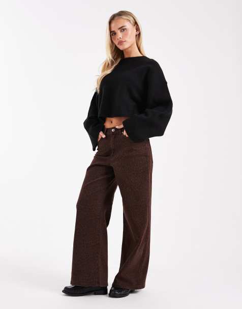 ONLY Petite – Madison – Jeans in Schokobraun mit weitem Bein und Leopardenmuster - view 1