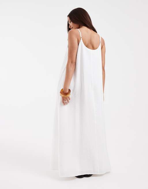ONLY Petite – Maxi-Trägerkleid in Weiß, 4 von 4