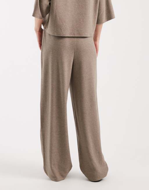 ONLY Petite - Pantalon ample d'ensemble en tissu texturé doux - Marron clair, 5 de 5