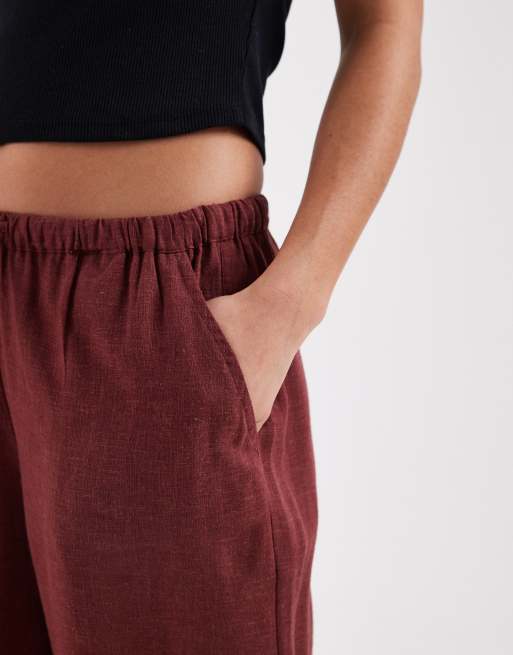 ONLY Petite - Pantaloni a fondo ampio in misto lino colore bordeaux, 4 di 5