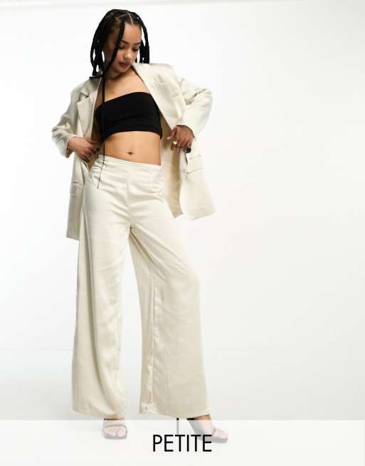 Only Petite - Pantaloni palazzo in raso color champagne a vita alta in coordinato 