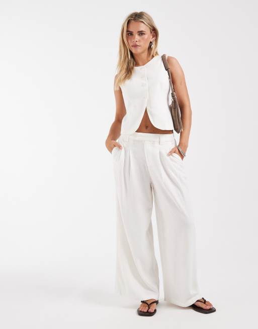ONLY Petite - Coordinato sartoriale in misto lino bianco con pantaloni a fondo ampio e gilet, 3 di 3