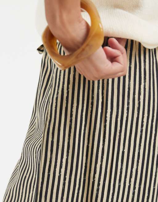 ONLY Petite pull on pants in black stripes, 5 of 5